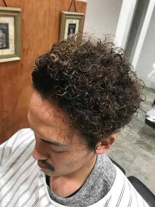 ショート パーマ BARBER ellenのヘアスタイル
