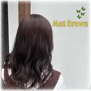 セミロング カラー 岡本 絢香のヘアスタイル