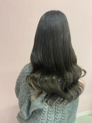 ロング PREss Yuiのヘアスタイル