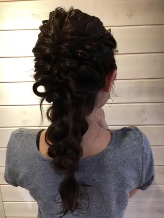 セミロング ヘアアレンジ 野崎 ひかりのヘアスタイル