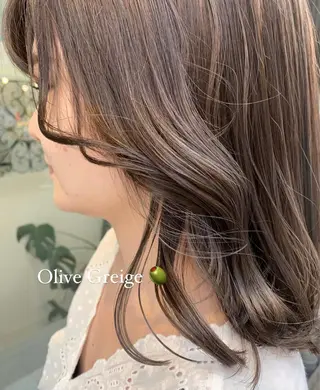 ミディアム やざき ちかのヘアスタイル