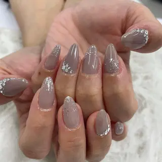 ネイル METEOR💫 staffのネイルデザイン