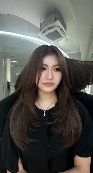 カラー ANN GAGA 心斎橋/ハイトーンのヘアスタイル