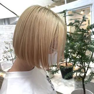 ショート カラー ブリーチカラーが人気 onnuのヘアスタイル