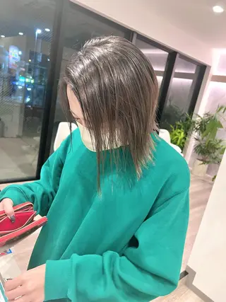 ミディアム ブリーチ毛に縮毛矯正 ✨カラー✨山田 正幸のヘアスタイル