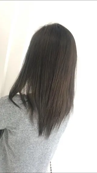 セミロング カラー Rayt hair レイトヘアーのヘアスタイル