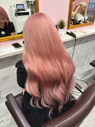 ロング PREss Natsumiのヘアスタイル