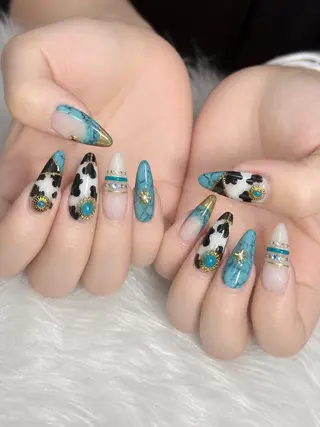 ネイル LAVISH nail salonのネイルデザイン