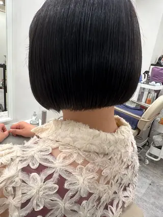ショート ボブ、レイヤー、 ハイトーン、古淵のヘアスタイル