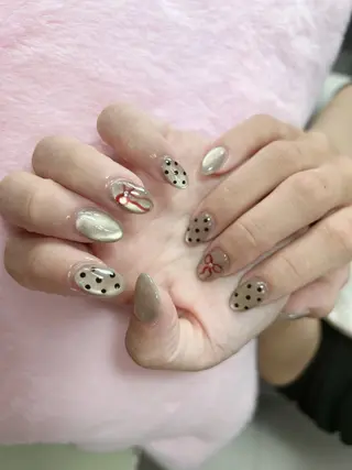 ネイル Hina ネイルサロンのネイルデザイン