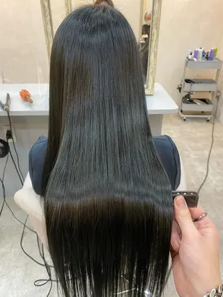 ロング カラー ヘアアレンジ FONS 🤍yurika🤍のヘアスタイル