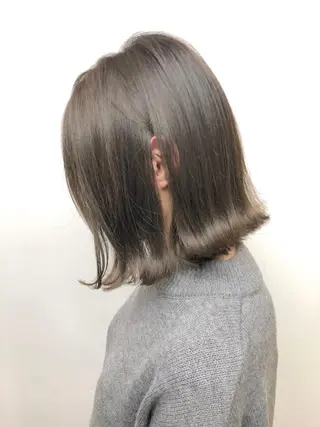 ミディアム カラー ゆう🫧 透明感/ハイトーンのヘアスタイル