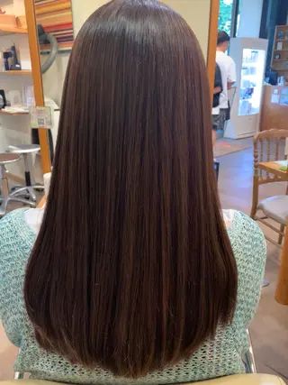ロング シミズ チハルのヘアスタイル