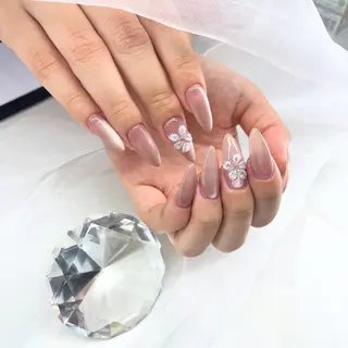 ネイル Rie Beauty所属・リエ ビューティのネイルデザイン