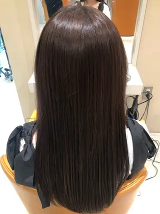 カラー 菰口 美優のヘアスタイル