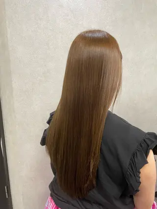 ロング カラー est MIRAIのヘアスタイル