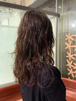 セミロング パーマ 透明感カラー 大人グレージュ有村のヘアスタイル