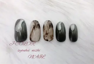 ネイル 成瀬 妃生路のヘアスタイル