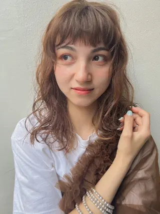 セミロング パーマ ヘアアレンジ 溝口 ひなこのマツエク・マツパデザイン