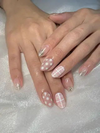 ショート ネイル 荒木 莉奈のネイルデザイン