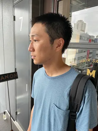 ショート メンズ 俵 知広のヘアスタイル