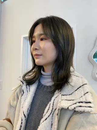 セミロング カラー ichika/福岡 /透明感カラー🤎のヘアスタイル