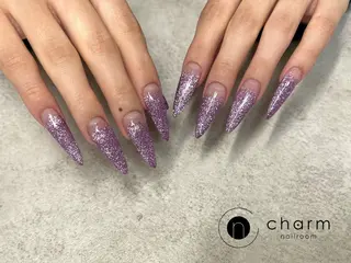 ネイル ネイルルーム チャームのネイルデザイン