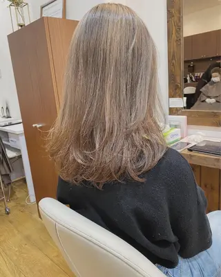 セミロング カラー 横浜ブリーチムラ直し ハイトーン/ブリーチのヘアスタイル