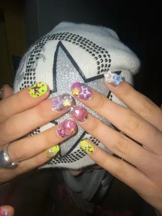 ネイル en　nail 池袋店所属・個性派🌺推しネイル 💅💞hota🐇のネイルデザイン