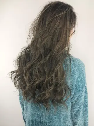 ロング カラー パーマ ヘアアレンジ ネイル マツエク・マツパ 圧倒的なクォリティ✨ waku 岡崎店のヘアスタイル
