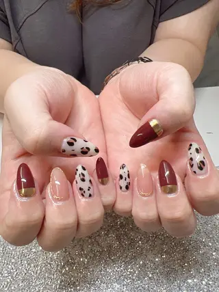 ネイル ガレンドウ 白澤 愛子のネイルデザイン