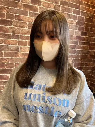 セミロング カラー パーマ ヘアアレンジ メンズ キッズ ネイル マツエク・マツパ アイブロウ 久木原 ゆりのヘアスタイル