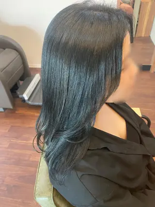 ロング 山中 真紫のヘアスタイル