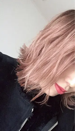 ショート カラー YAP！HAIR トコツメアヤノのヘアスタイル