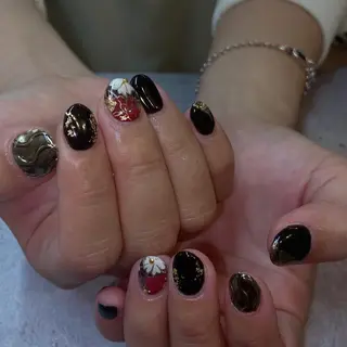 ネイル ⭐︎Alaia 妙典店⭐︎のネイルデザイン