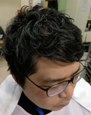 ミディアム パーマ 渡邉 直登のヘアスタイル