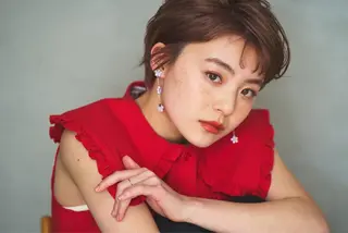 ショート MIYU透明感カラー ブリーチなしWカラーのヘアスタイル