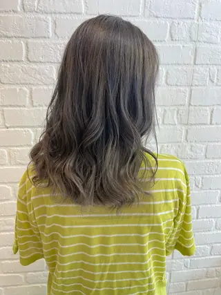 セミロング カラー パーマ ナカ ヒサシのヘアスタイル