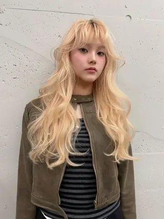 カラー ロング 透明感🪽艶カラー☆ トレンドヘア✨のヘアスタイル