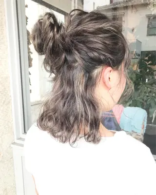 ミディアム カラー ヘアアレンジ Mariana/ 鶴原-ハイライトのヘアスタイル