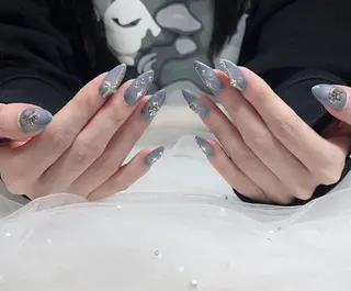 ネイル KARI ネイルサロンのネイルデザイン