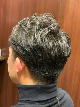 ミディアム メンズ ヒロ銀座 林のヘアスタイル