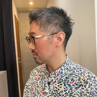 ショート メンズ センターパート/ニ ュアンスパーマのヘアスタイル