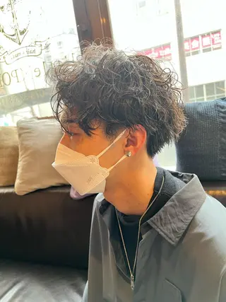 パーマ メンズ 透明感・艶感 小坂隼斗のヘアスタイル