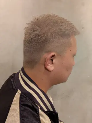 ショート カラー 土屋 夕貴のヘアスタイル