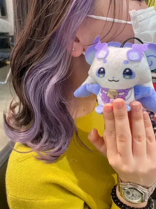 ロング カラー インナーカラー 推し ブリーチ 髪質改善のヘアスタイル