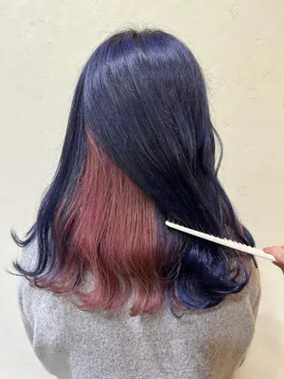 ミディアム カラー mana .のヘアスタイル