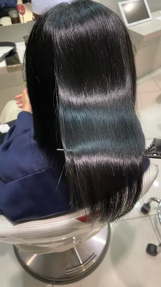 ミディアム 🎨 SHIORI🥀のヘアスタイル