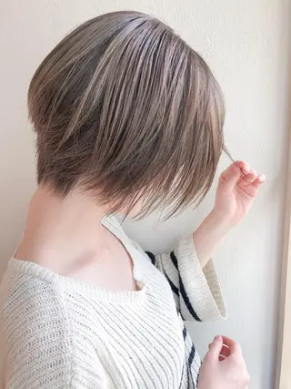 ショート カラー 【1日2名様限定】 AFLOAT白川雄副のヘアスタイル
