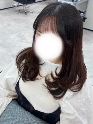 ロング 福島 あいりのヘアスタイル